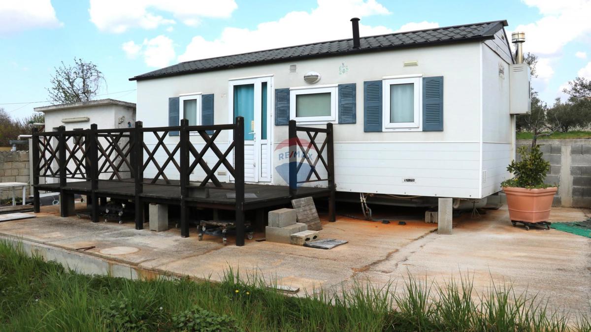 Stavbno zemljišče Kaštelir, Kaštelir-Labinci, 907m2