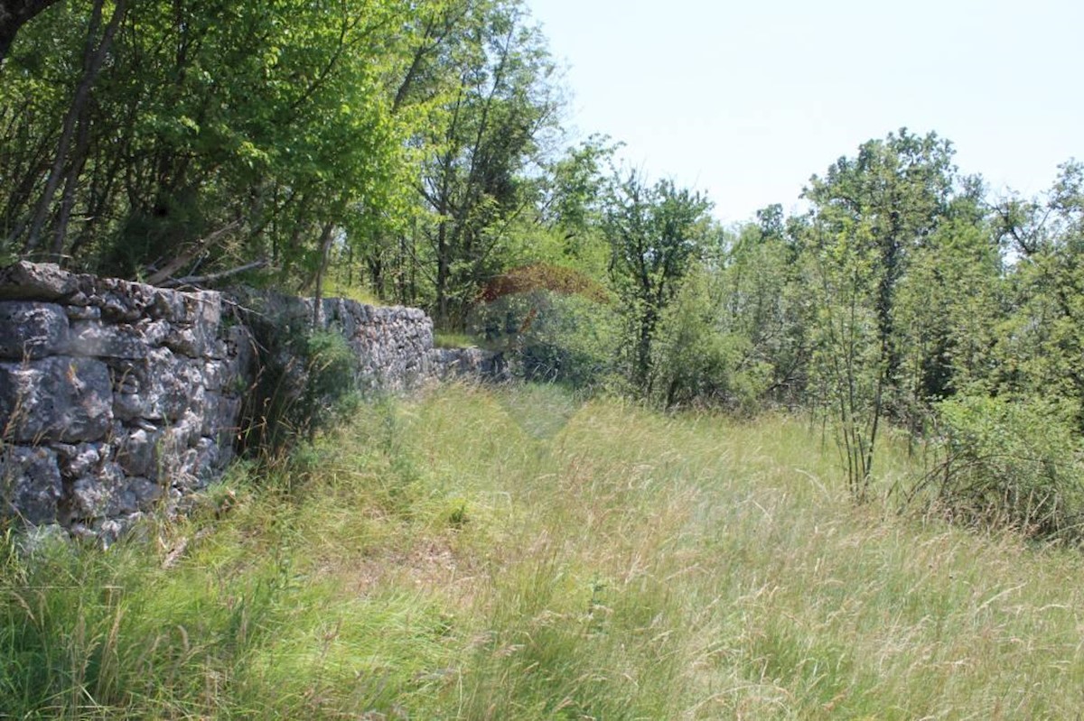 Stavbno zemljišče Kosi, Viškovo, 5.144m2