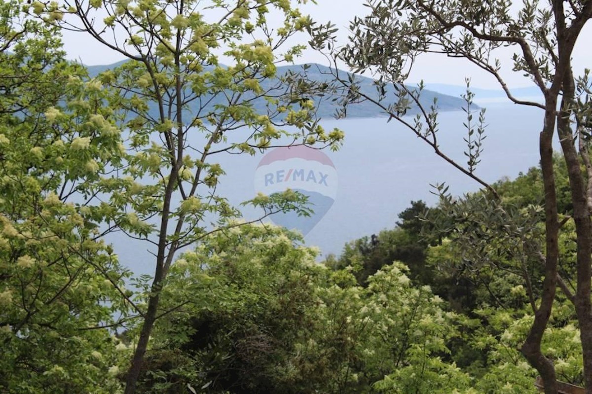 Brseč, Mošćenička Draga, 6.510m2