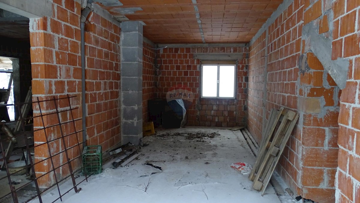 Hiša Mrkopalj, 500m2