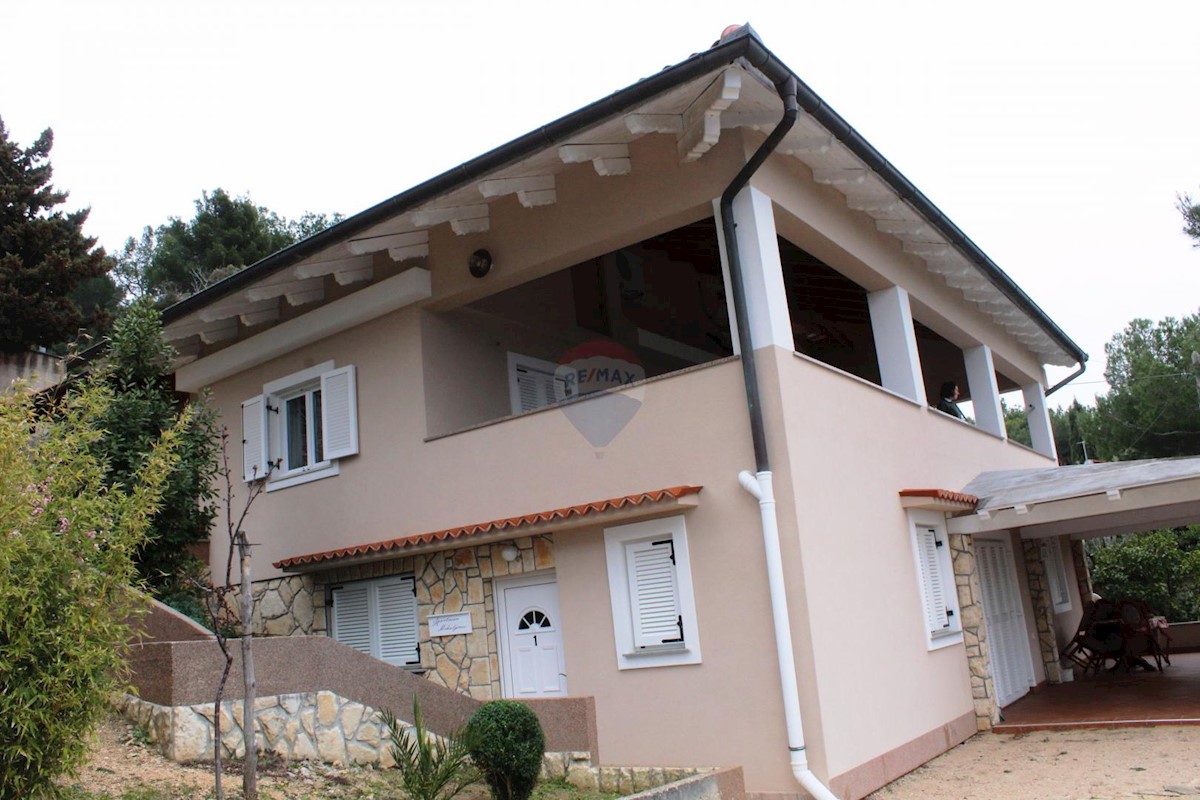 Hiša Martinšćica, Cres, 200m2
