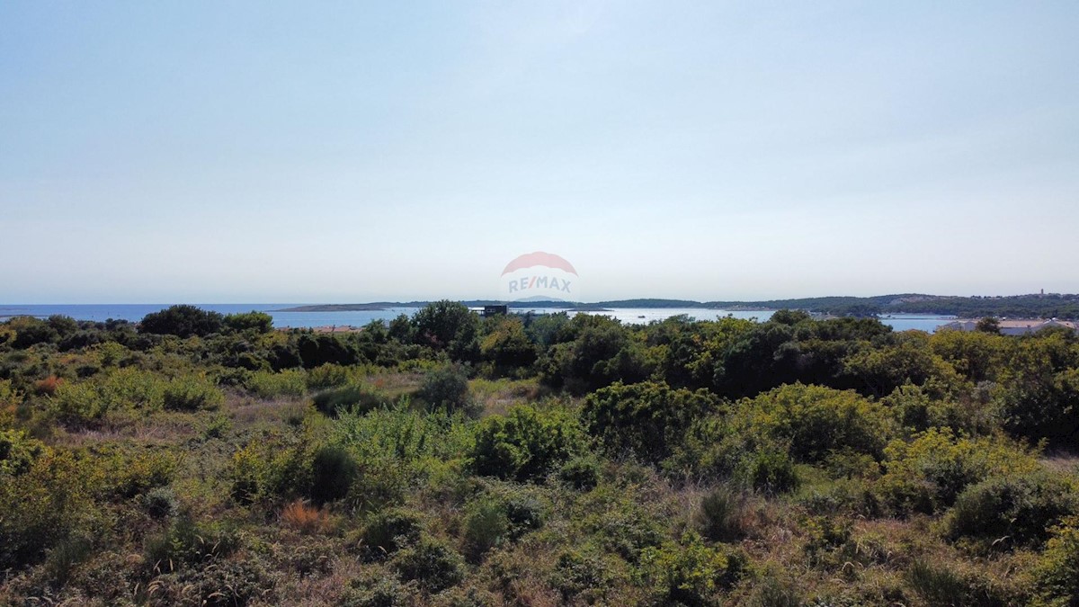 ISTRIA, MEDULIN - Building plot 3445 m2 intended for Touristic village