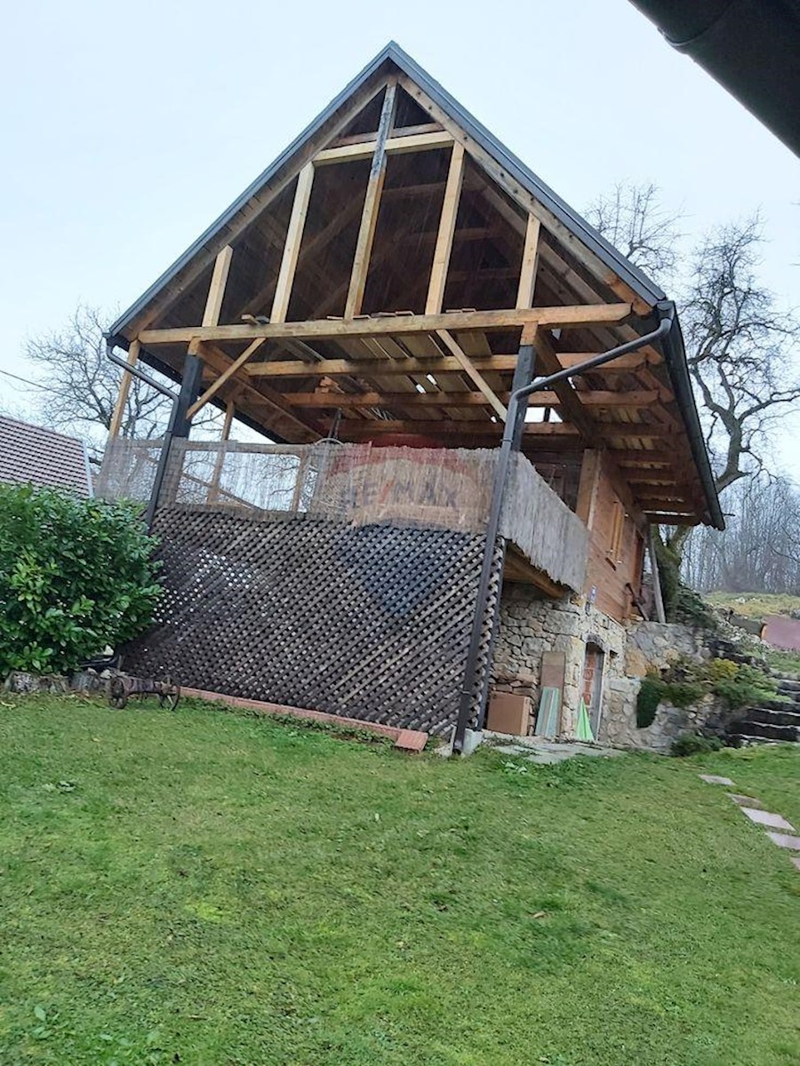 Hiša Severin na Kupi, Vrbovsko, 140m2