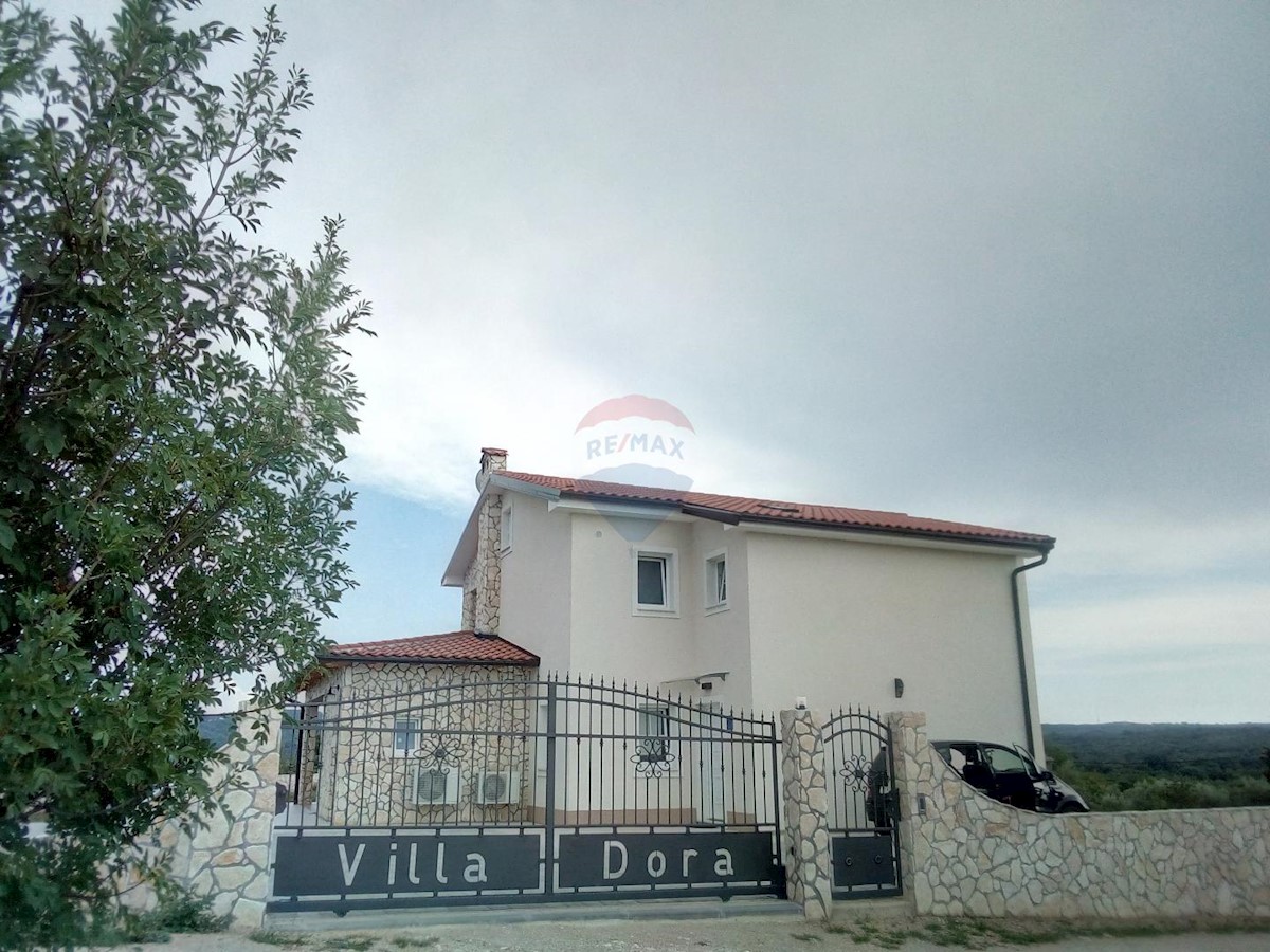 Hiša Sužan, Dobrinj, 250m2