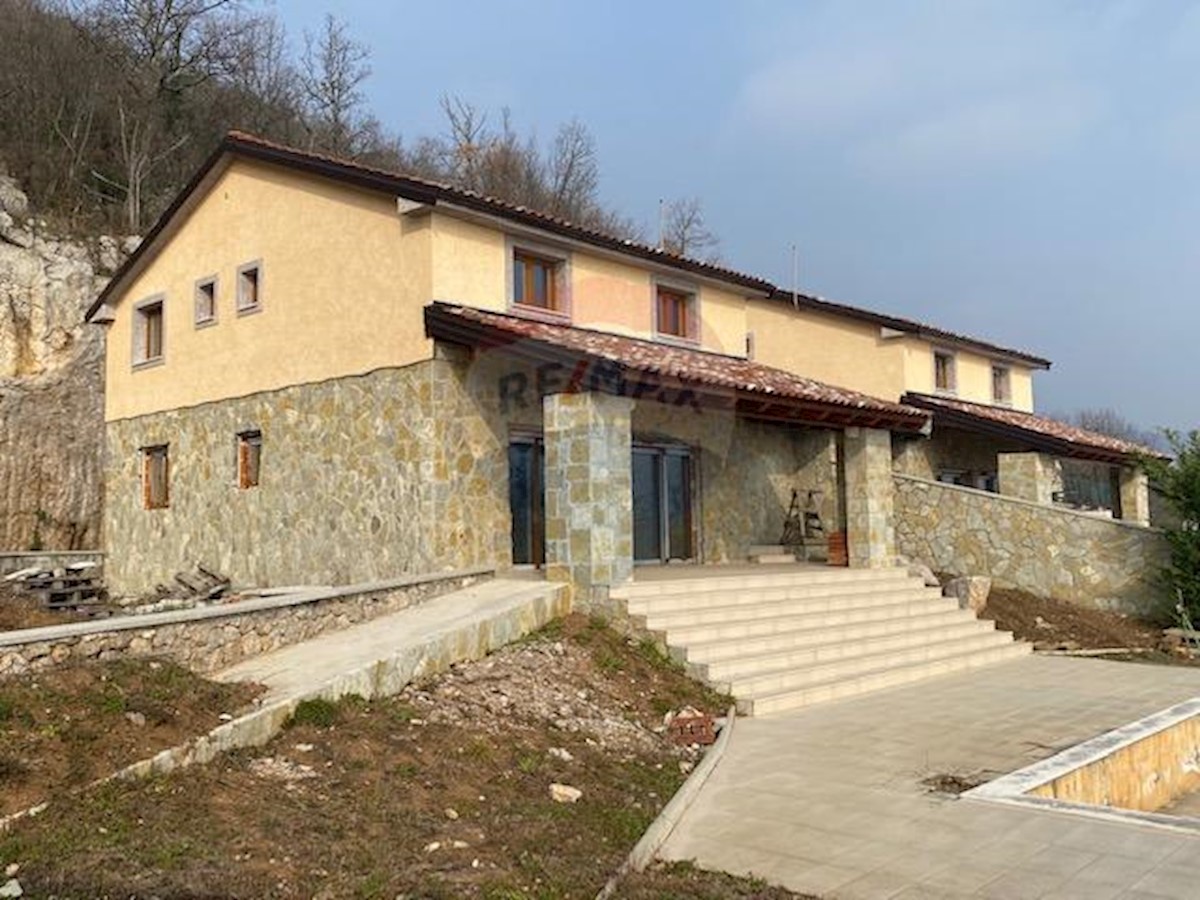 Hiša Poljane, Opatija - Okolica, 350m2