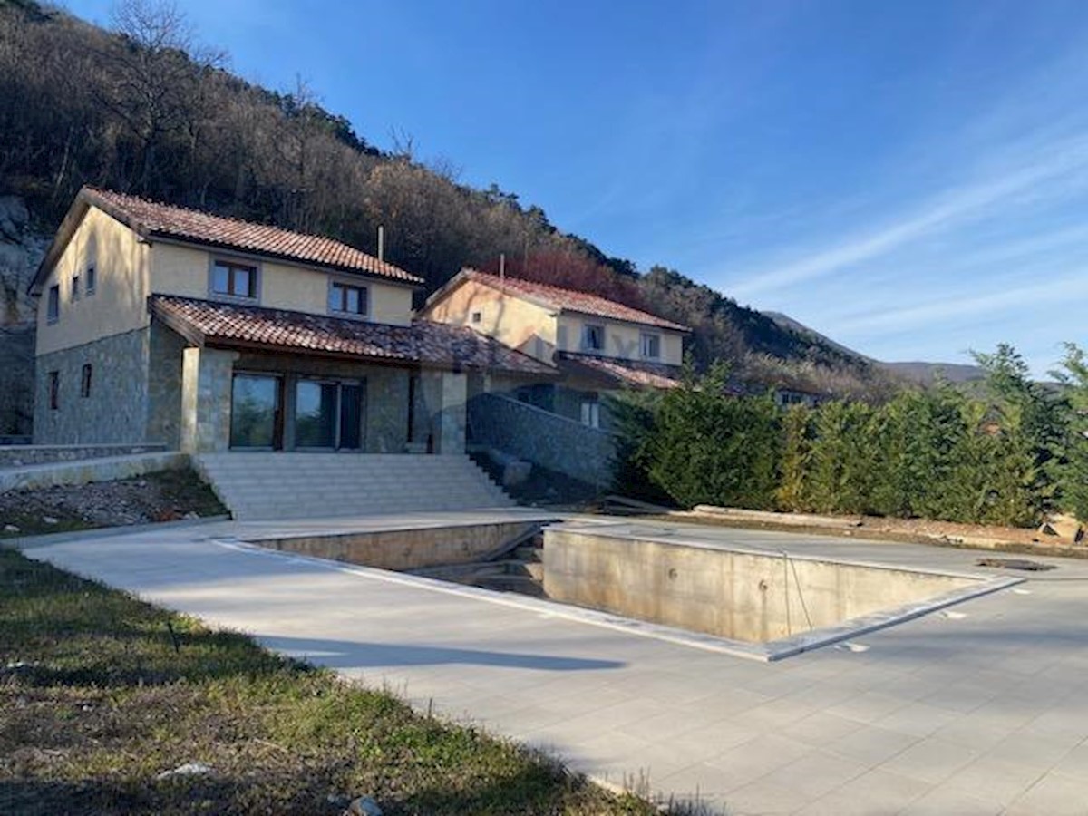 Hiša Poljane, Opatija - Okolica, 350m2