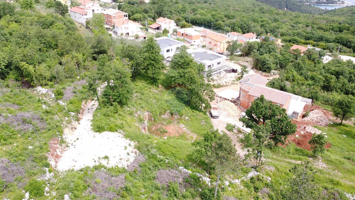 ISTRIA, DRENJE - Building plot 1236 m2 with obtained permit and project