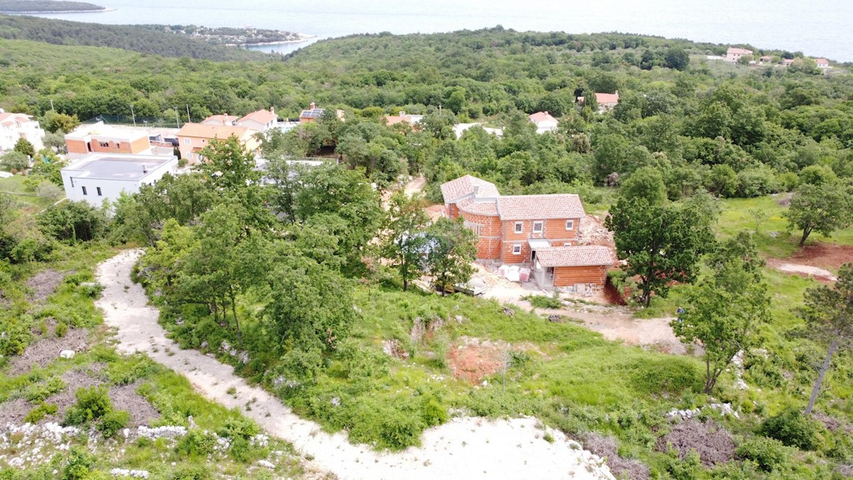 ISTRIA, DRENJE - Building plot 1236 m2 with obtained permit and project