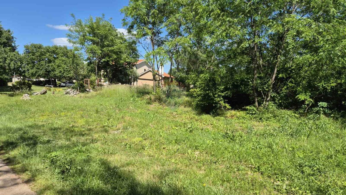 Stavbno zemljišče Šumber, Sveta Nedelja, 7.592m2