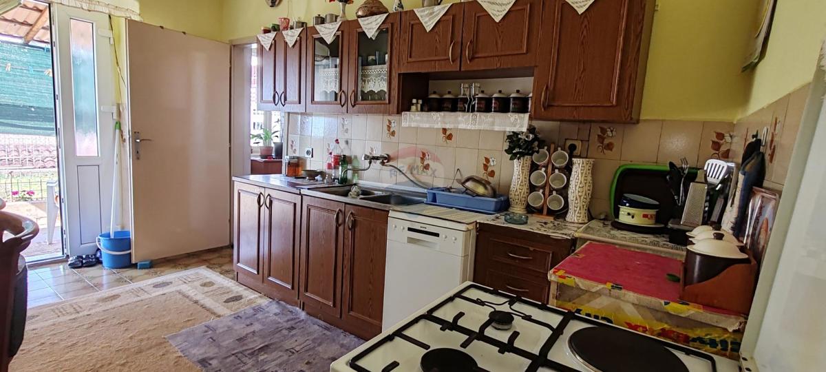 Hiša Krnjevo, Rijeka, 63m2