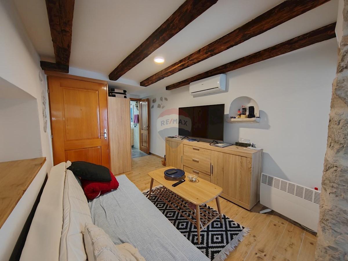 Hiša Milovčići, Malinska-Dubašnica, 100m2