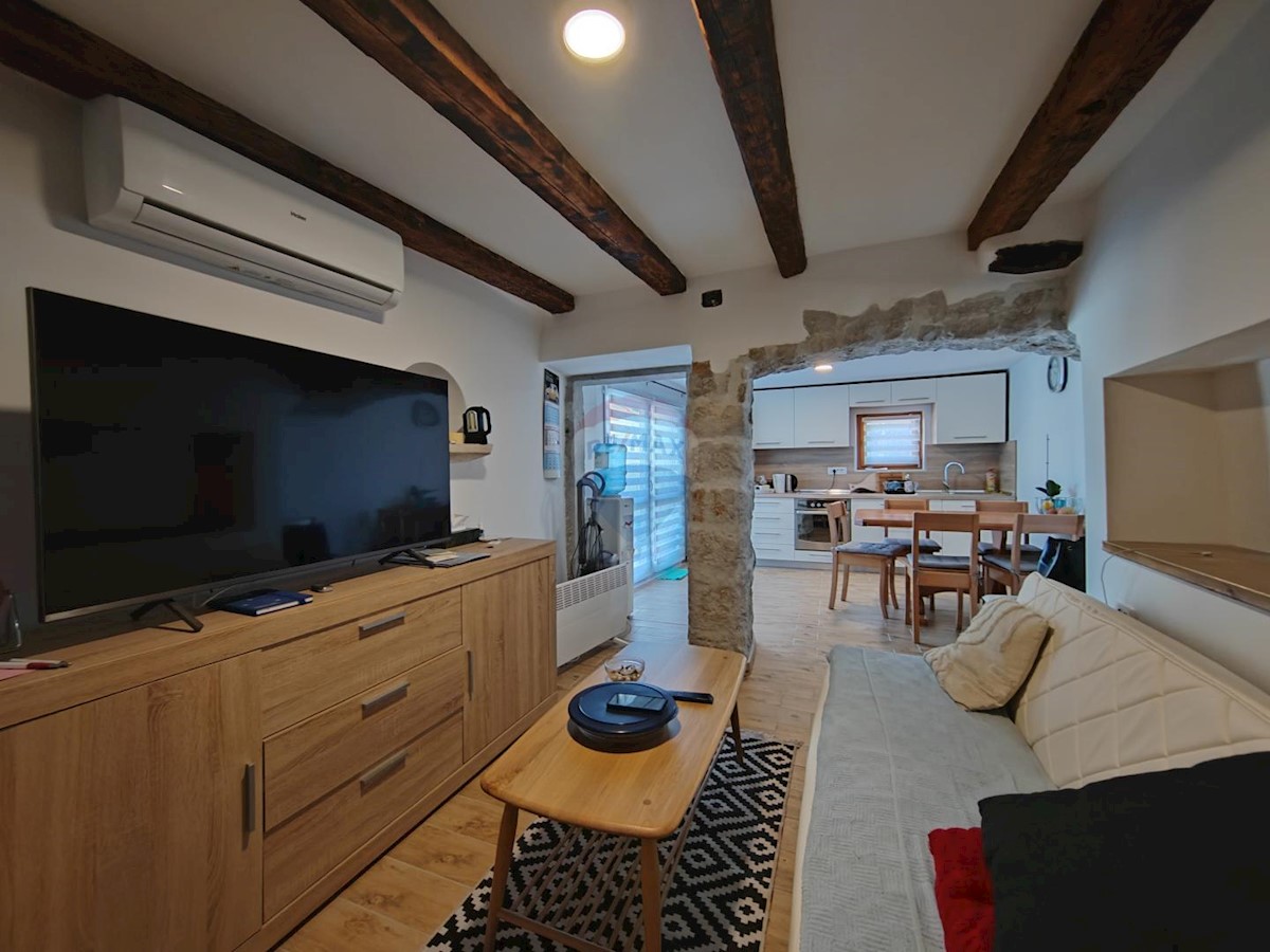 Hiša Milovčići, Malinska-Dubašnica, 100m2
