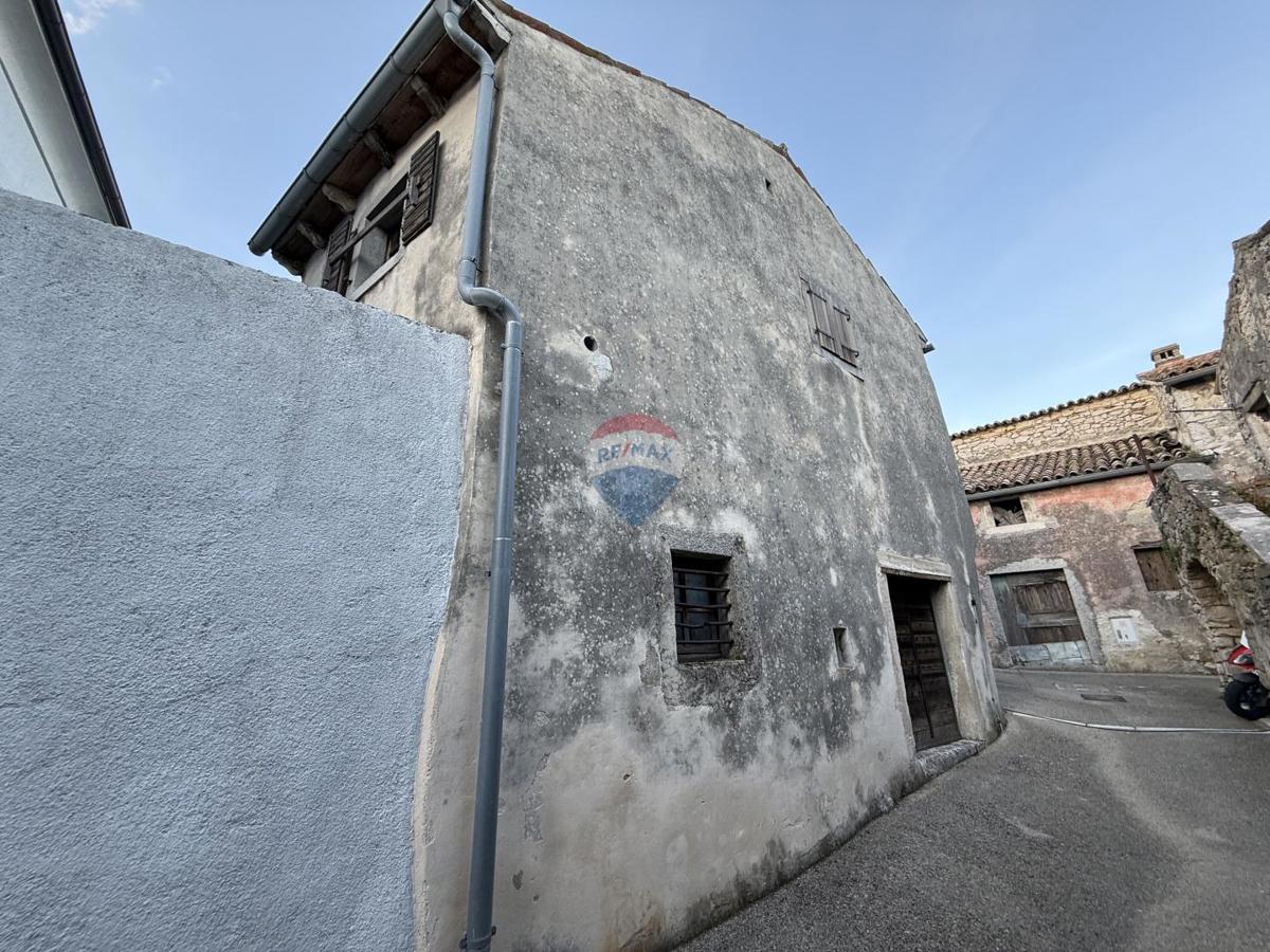 ISTRIA, PIĆAN - Old house 70 m2