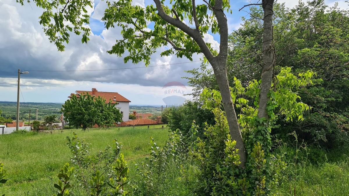 Stavbno zemljišče Kaštelir, Kaštelir-Labinci, 932m2