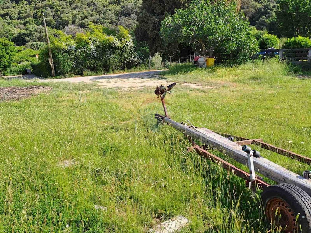 Stavbno zemljišče Supetarska Draga, Rab, 630m2