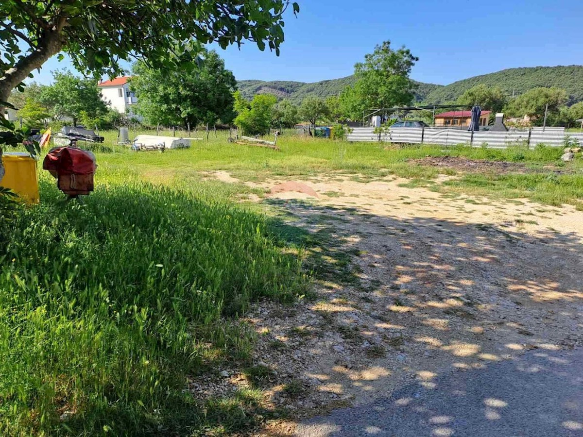 Stavbno zemljišče Supetarska Draga, Rab, 630m2