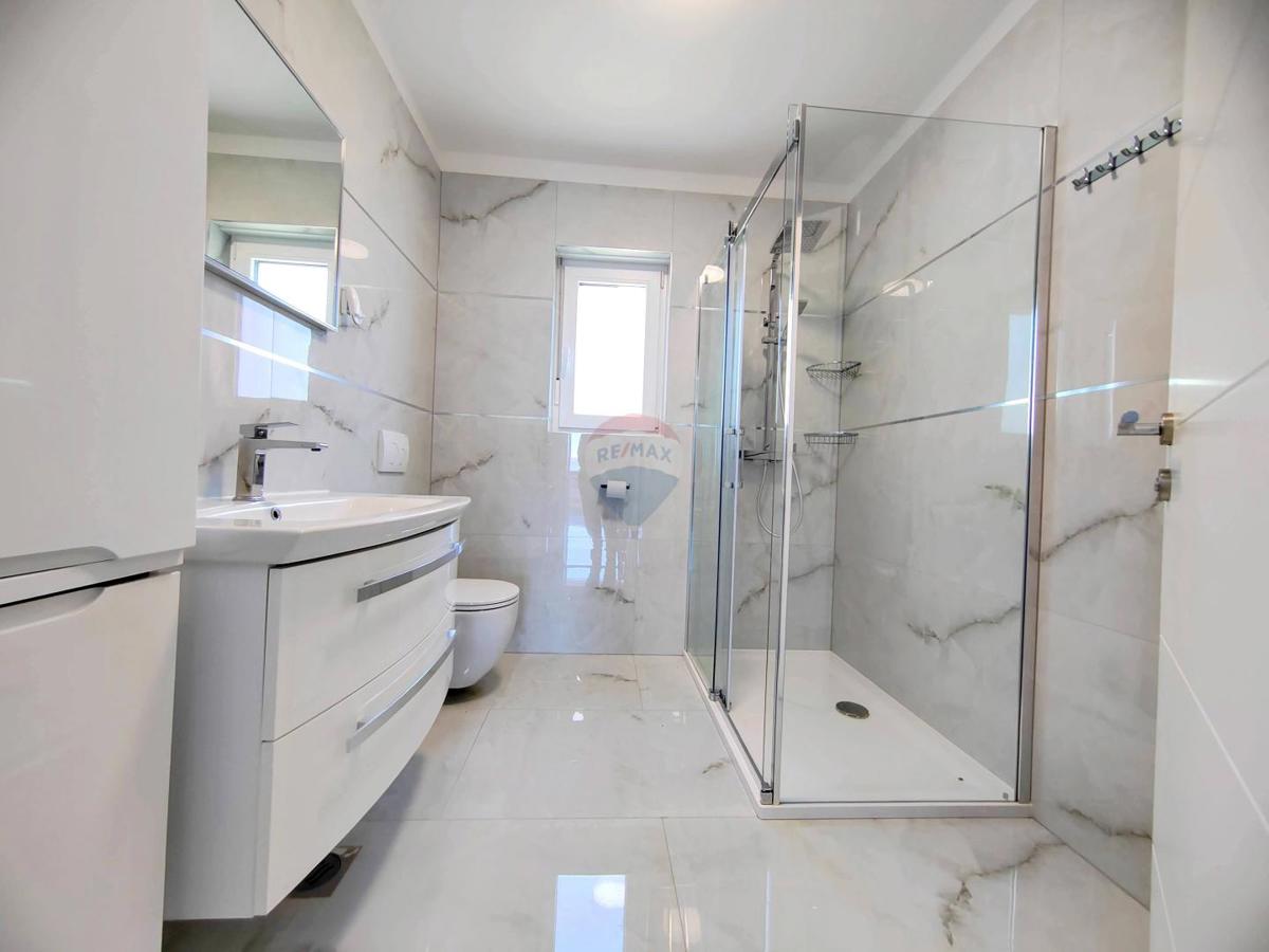 Stanovanje/Apartma Malinska, Malinska-Dubašnica, 81m2