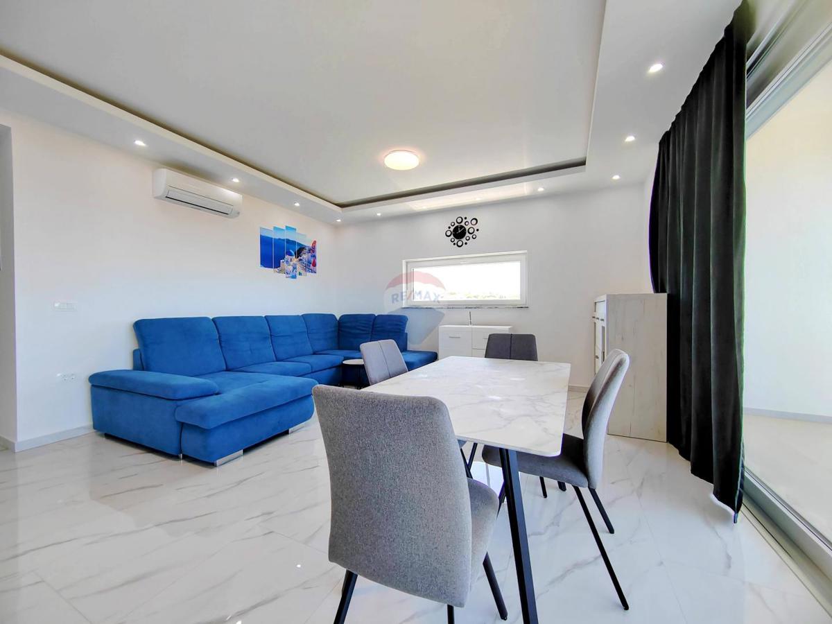 Stanovanje/Apartma Malinska, Malinska-Dubašnica, 81m2