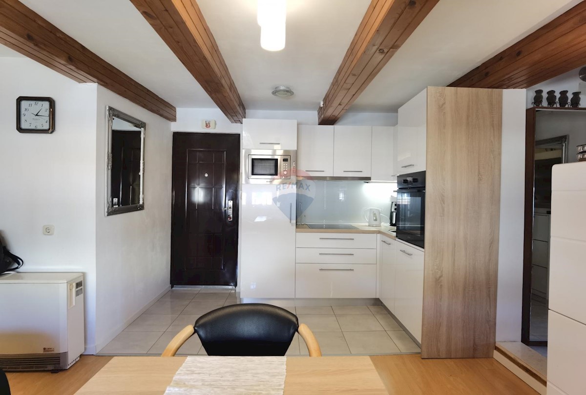 Stanovanje/Apartma Širi centar, Pula, 51,80m2