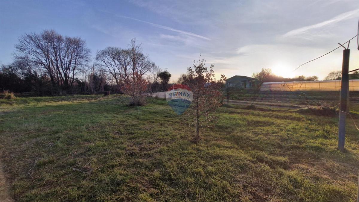 Stavbno zemljišče Valbandon, Fažana, 755m2