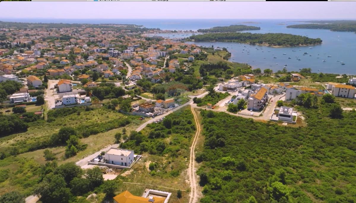 Stavbno zemljišče Medulin, 2.332m2