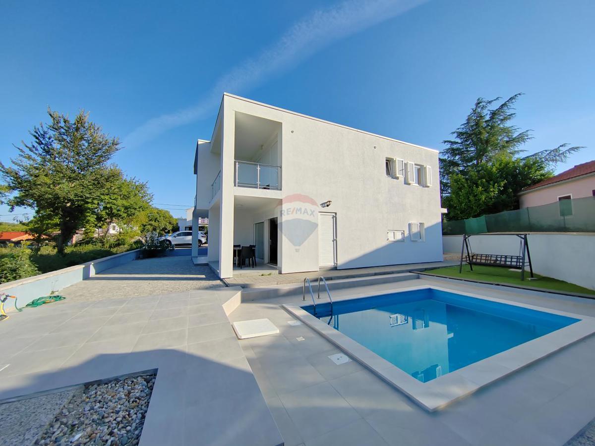 Hiša Gabonjin, Dobrinj, 78m2