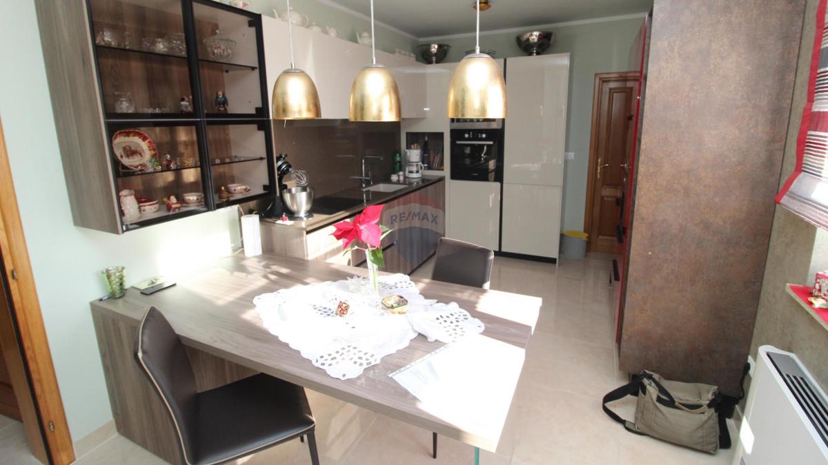 Hiša Kaštelir, Kaštelir-Labinci, 140m2