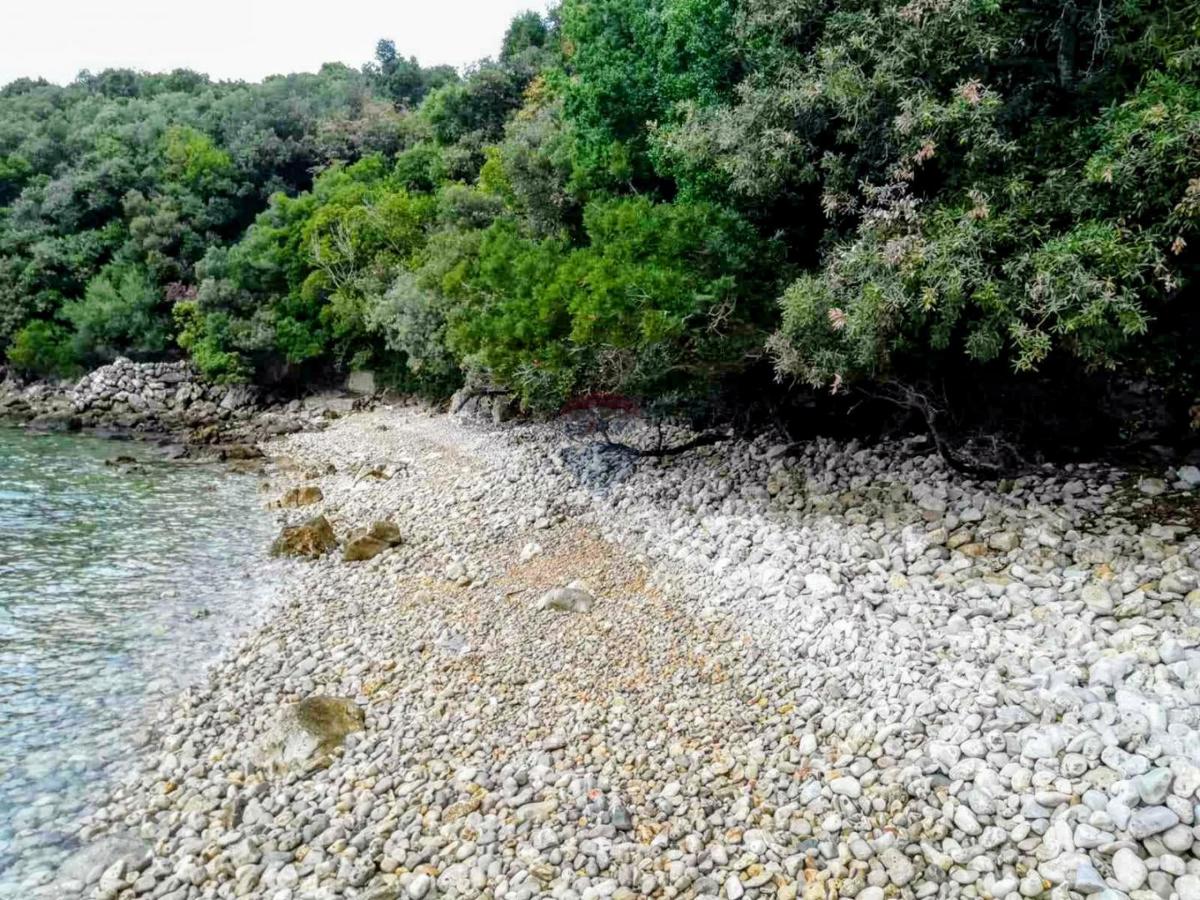 Stavbno zemljišče Ustrine, Mali Lošinj, 1.446m2