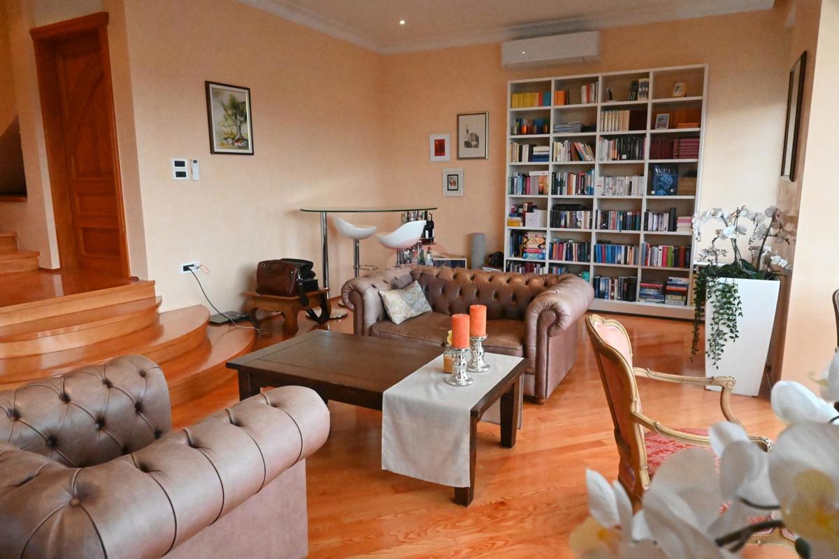 Hiša Gračani, Podsljeme, 230m2