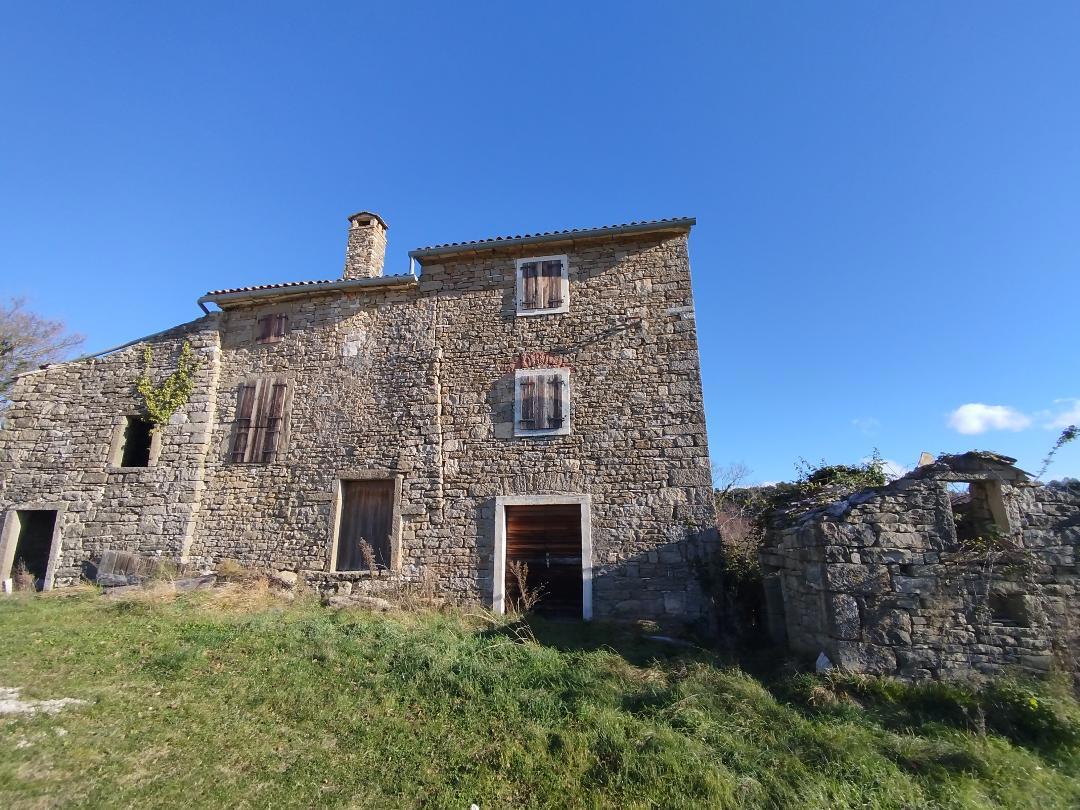 Hiša Krasica, Buje, 225m2