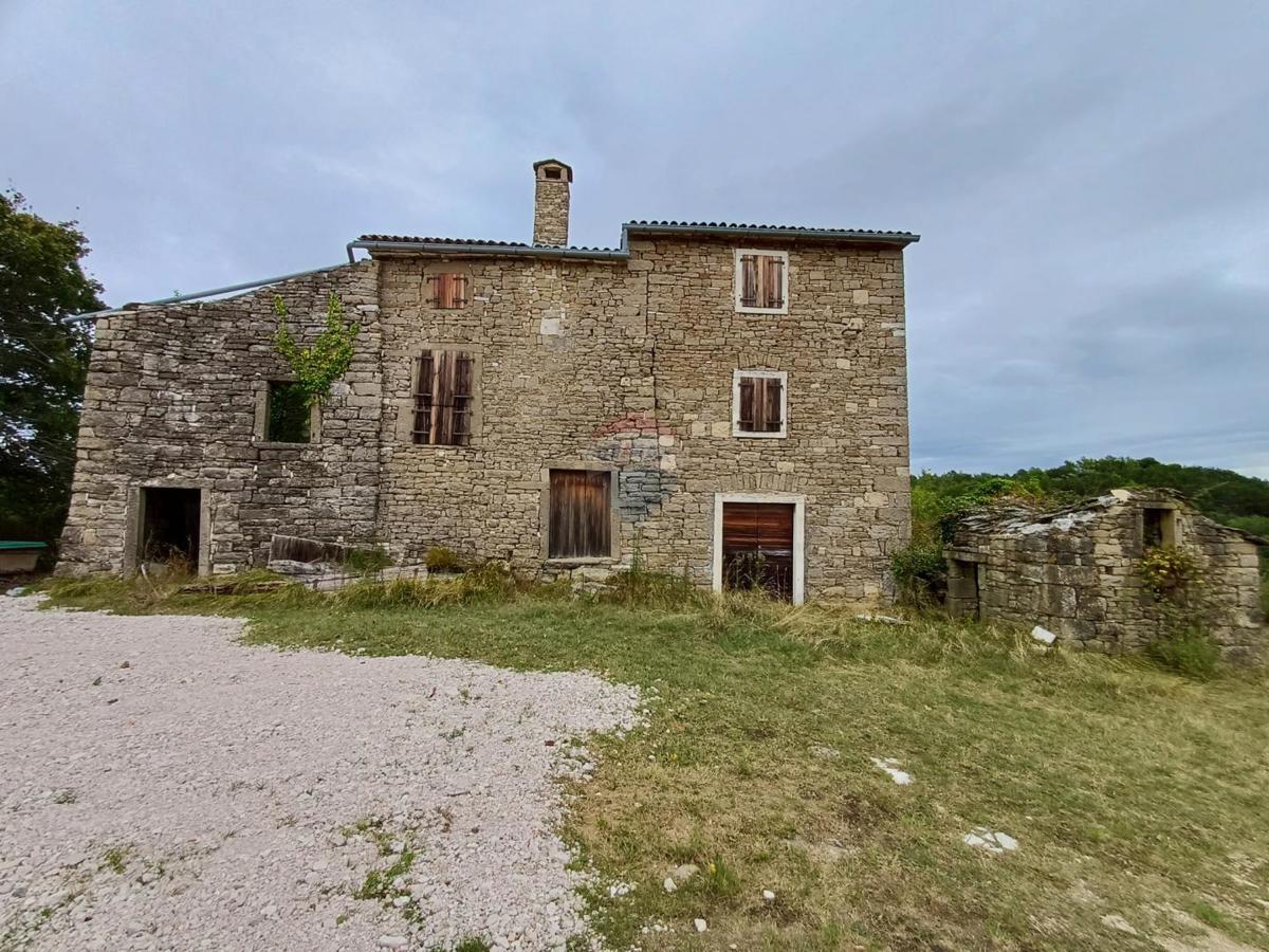 Hiša Krasica, Buje, 225m2