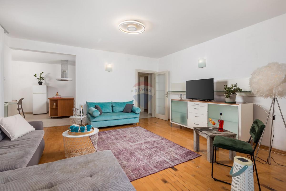 Hiša Bivio, Rijeka, 300m2