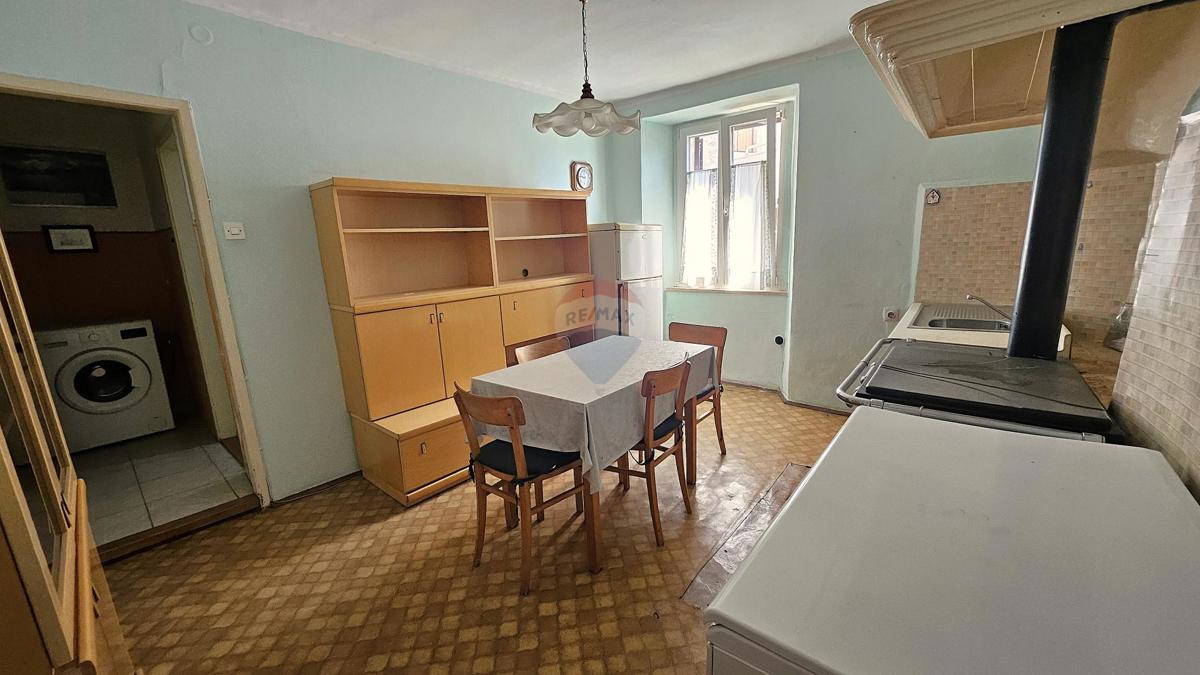 Hiša Buje, 200m2