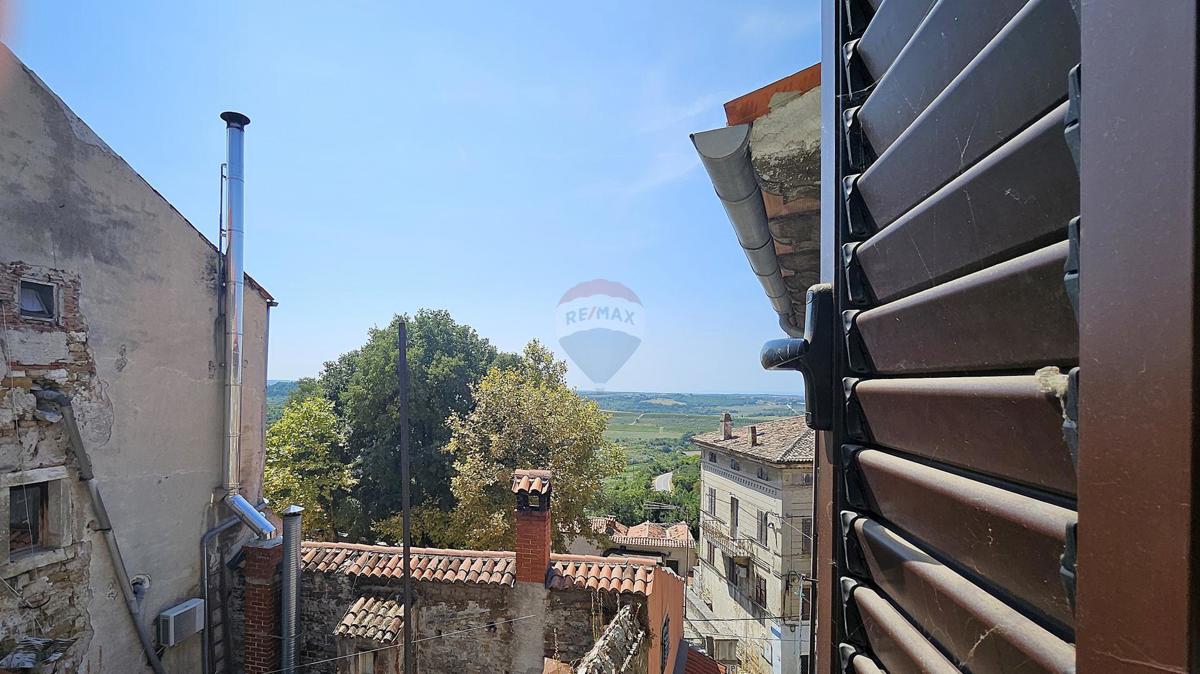 Hiša Buje, 200m2