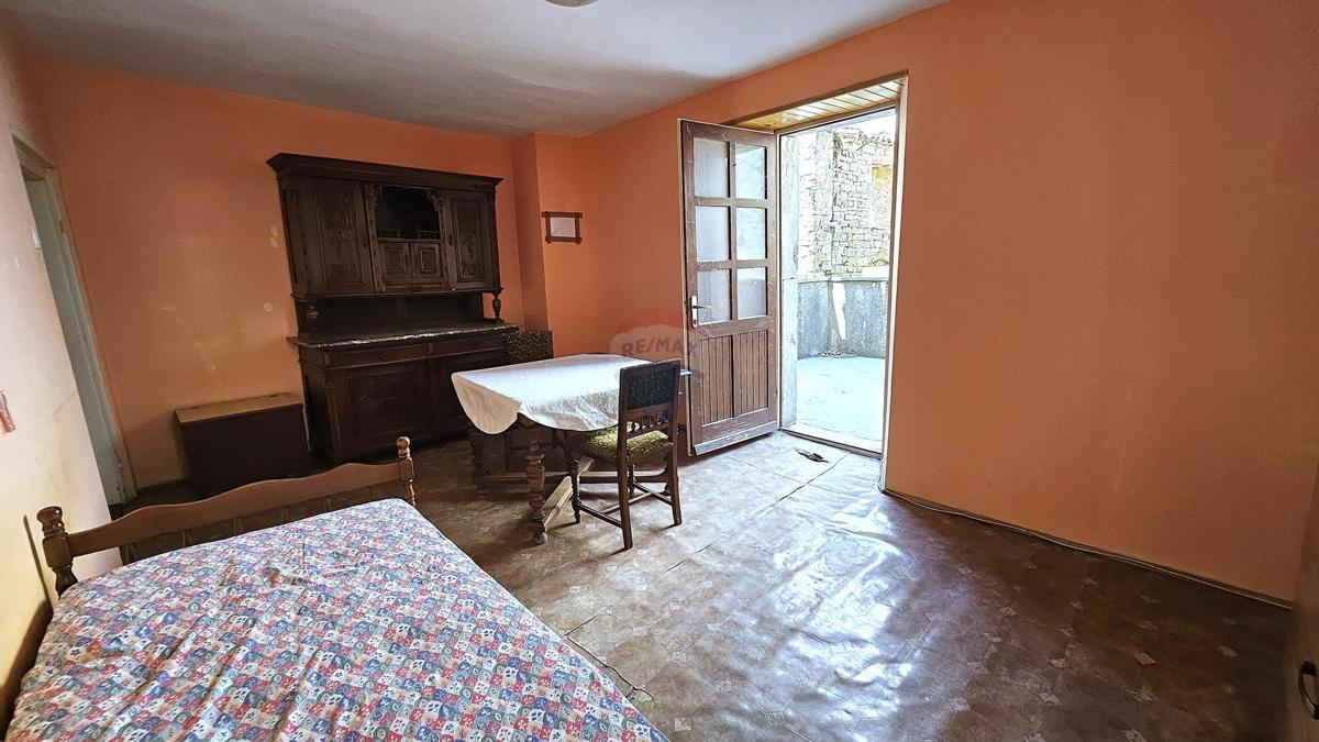 Hiša Buje, 200m2