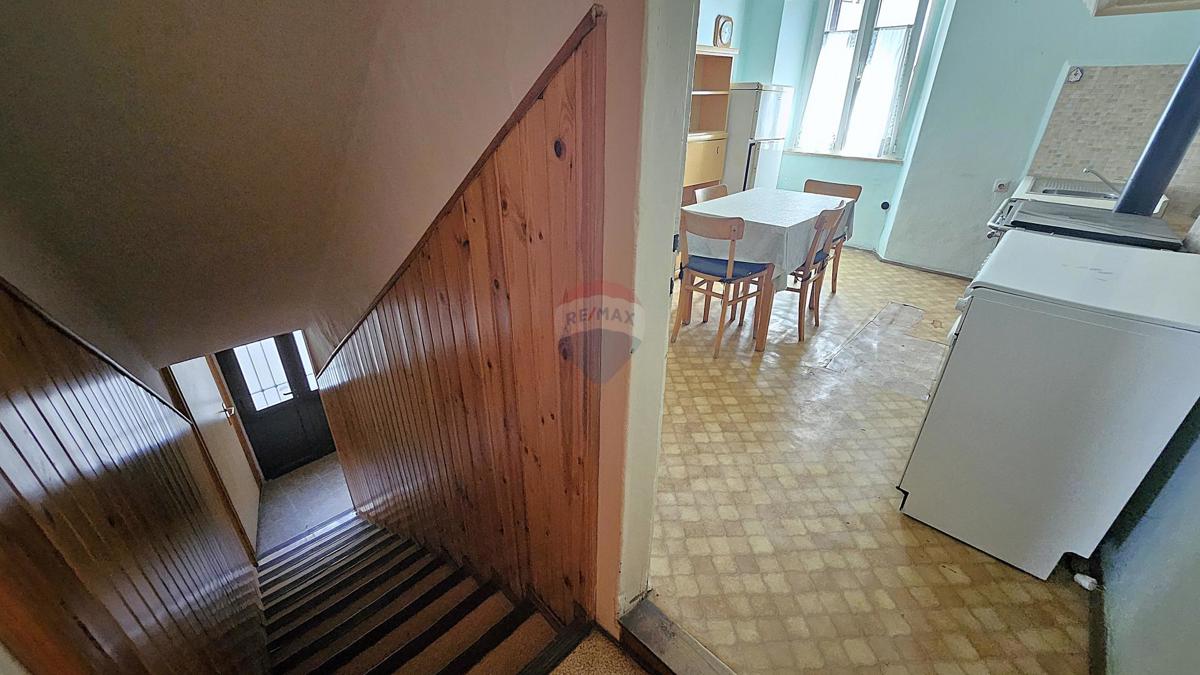 Hiša Buje, 200m2