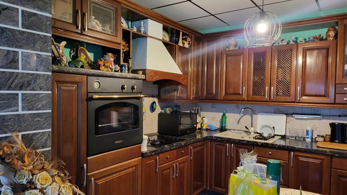 Hiša Brestje, Sesvete, 330m2