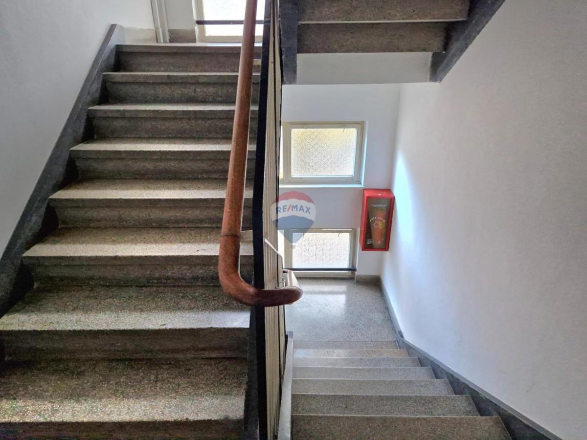 Stanovanje/Apartma Folnegovićevo naselje, Peščenica - Žitnjak, 50,66m2