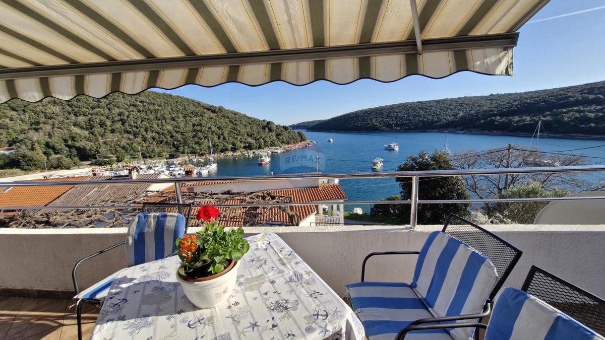 Istra, Krnički Porat – dvosobno stanovanje z razgledom na morje, v bližini plaže