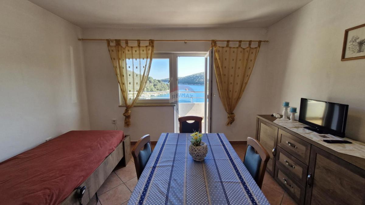 Istra, Krnički Porat – dvosobno stanovanje z razgledom na morje, v bližini plaže