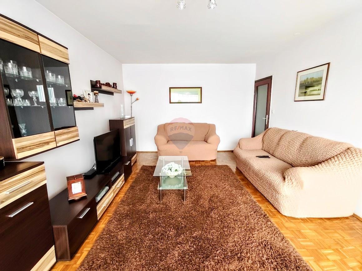Stanovanje/Apartma Novi Centar, Karlovac, 71,57m2