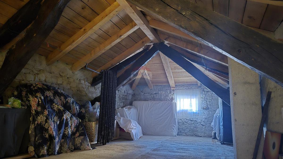Hiša Svetvinčenat, 170m2