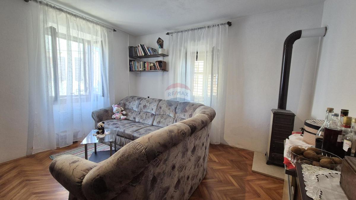 Hiša Svetvinčenat, 170m2