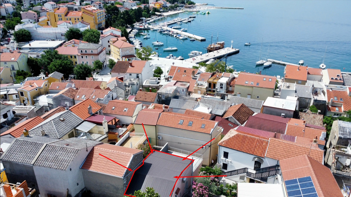 Crikvenica, Selce – hiša z dvema stanovanjema v središču