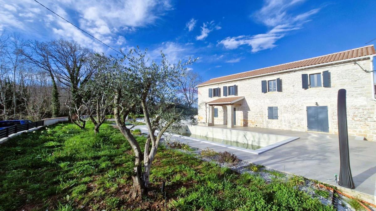 Hiša Barban, 180m2