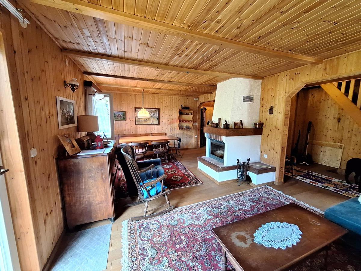 Hiša Hrib, Čabar, 156m2