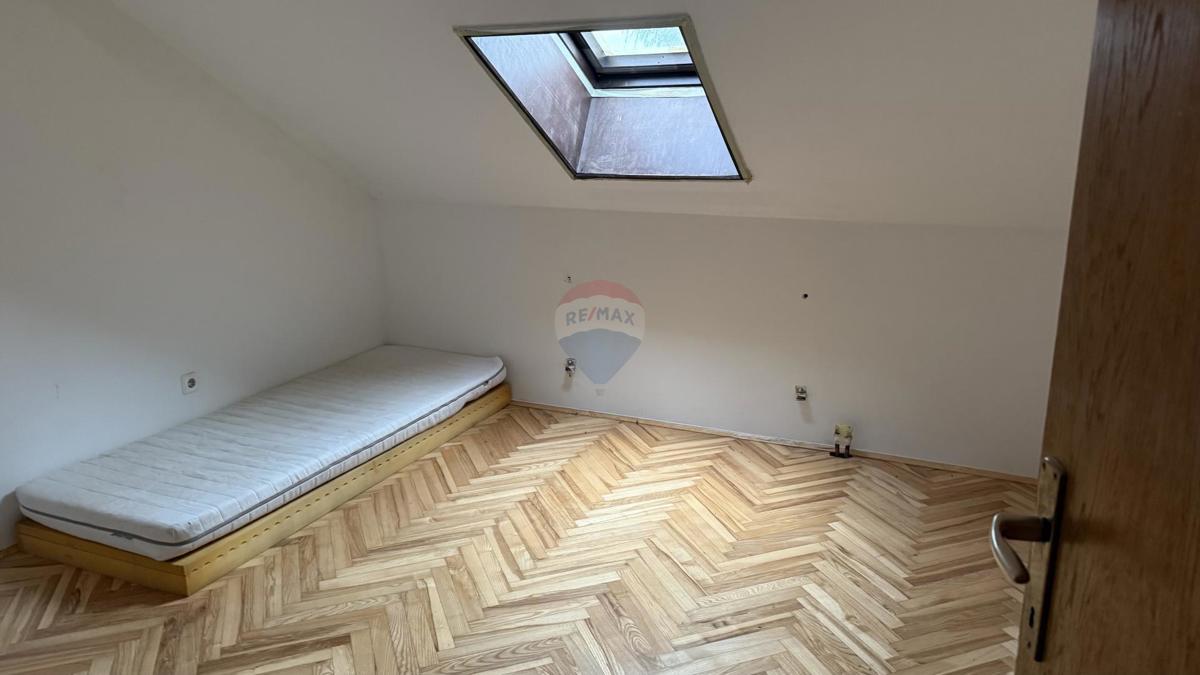 Stanovanje/Apartma Kurilovec, Velika Gorica, 351m2