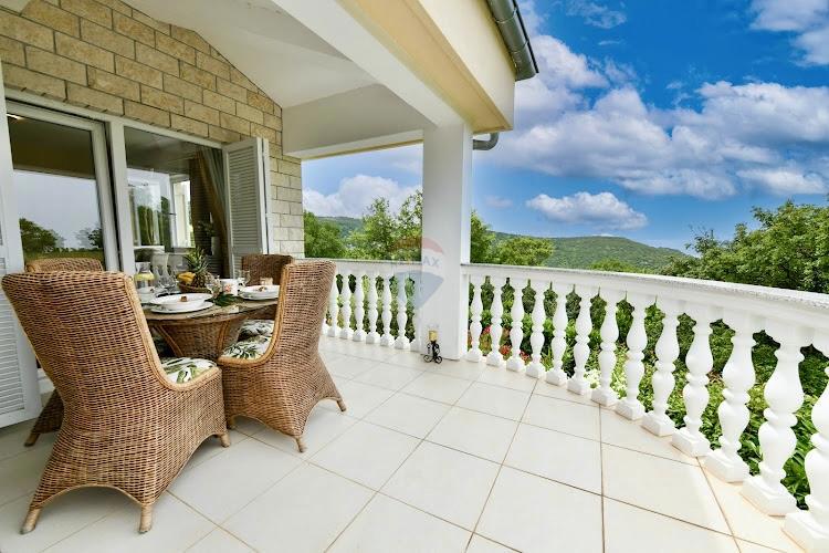 Hiša Grižane-Belgrad, Vinodolska Općina, 278,08m2