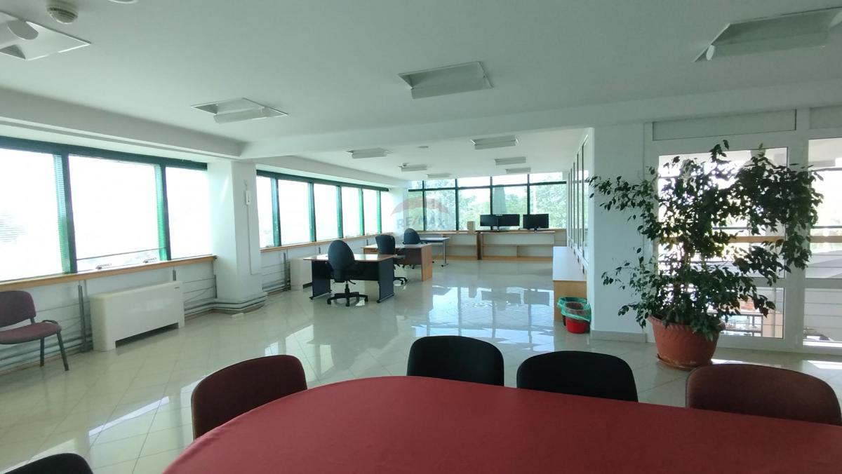 Poslovni prostor Rovinj, 114m2