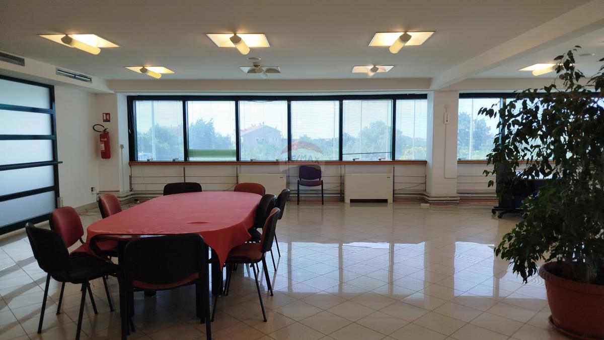 Poslovni prostor Rovinj, 114m2